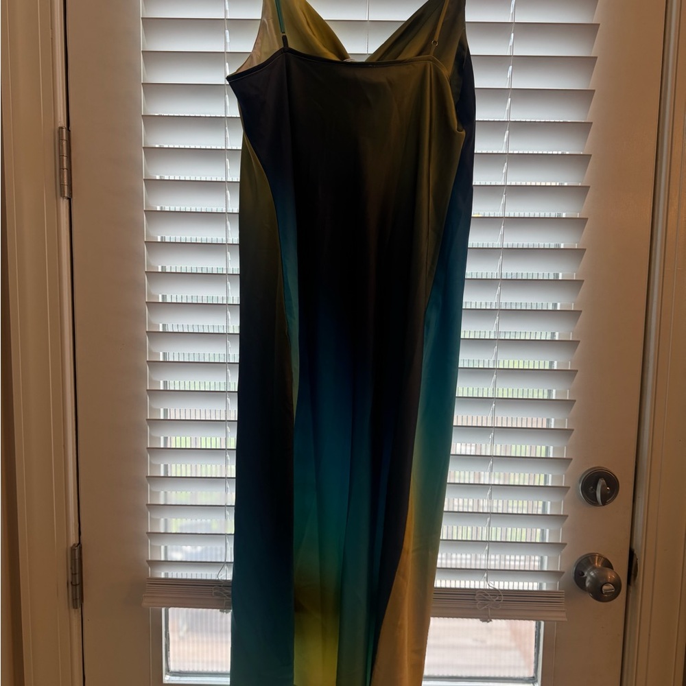 Scarlett Blue Ombré dress - Picture 4 of 4